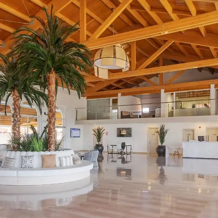 Aparthotel Ilunion Sancti Petri