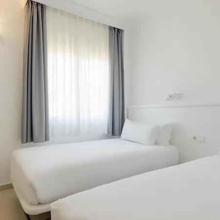 Aparthotel Ilunion Sancti Petri Chiclana de la Frontera
