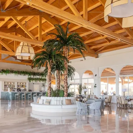 Ilunion Sancti Petri Apartahotel